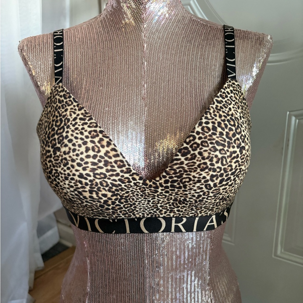 Victoria’s Secret wireless T-shirt bra